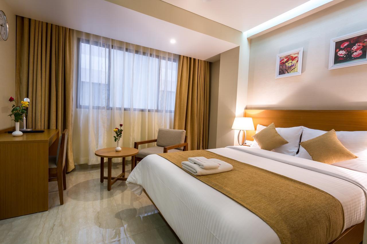 Classic Grande,A Member Of Radisson امفال المظهر الخارجي الصورة