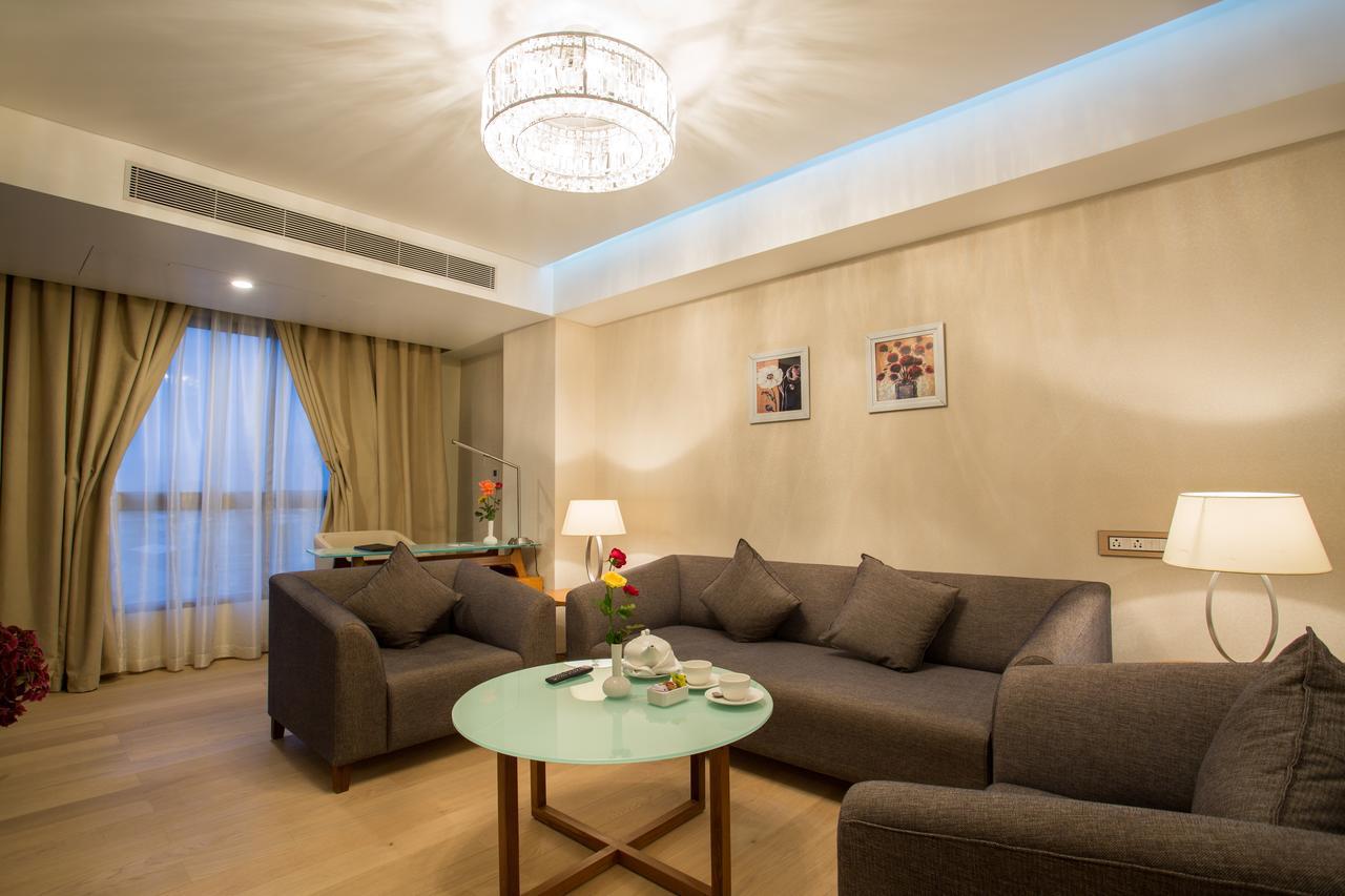 Classic Grande,A Member Of Radisson امفال المظهر الخارجي الصورة
