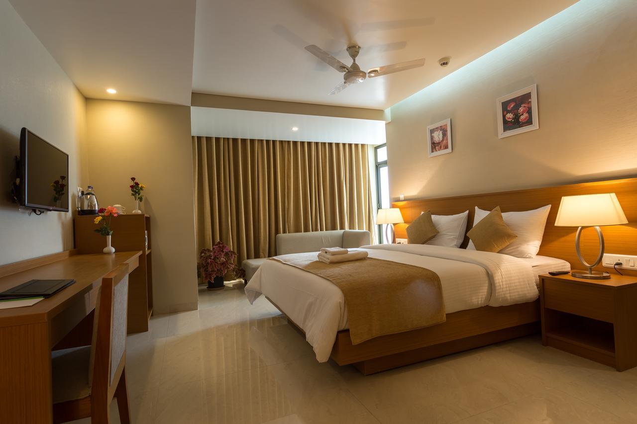 Classic Grande,A Member Of Radisson امفال المظهر الخارجي الصورة