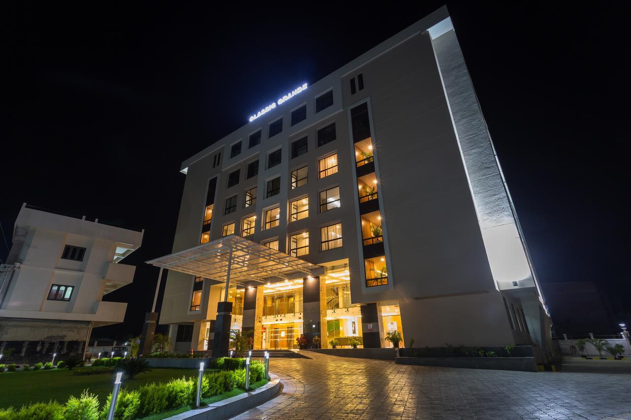 Classic Grande,A Member Of Radisson امفال المظهر الخارجي الصورة