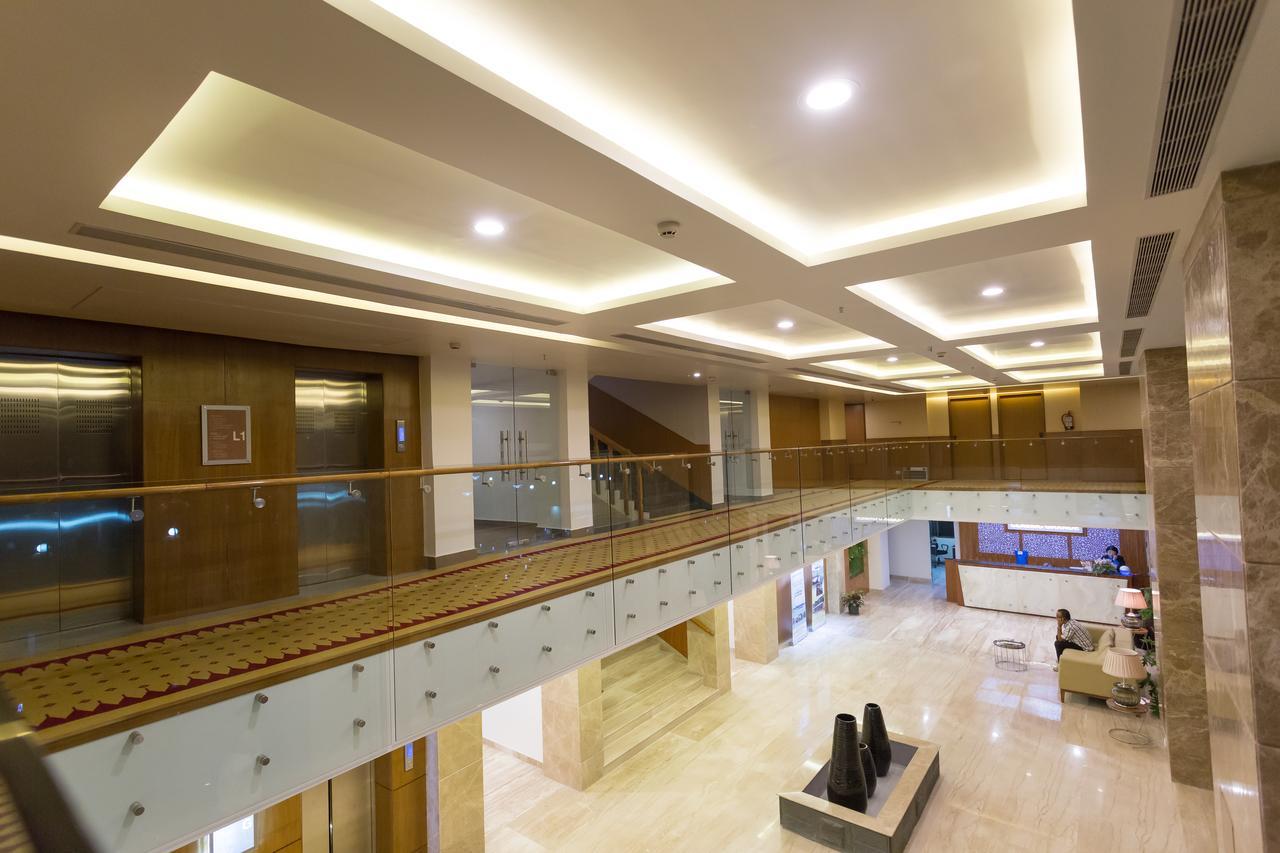 Classic Grande,A Member Of Radisson امفال المظهر الخارجي الصورة